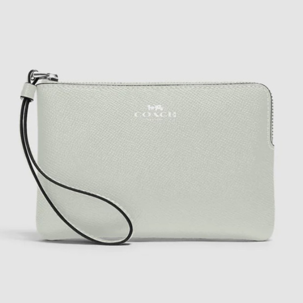 NWT Coach Light Sage / Pale Mint Green Corner Zip Wristlet - Picture 2 of 6